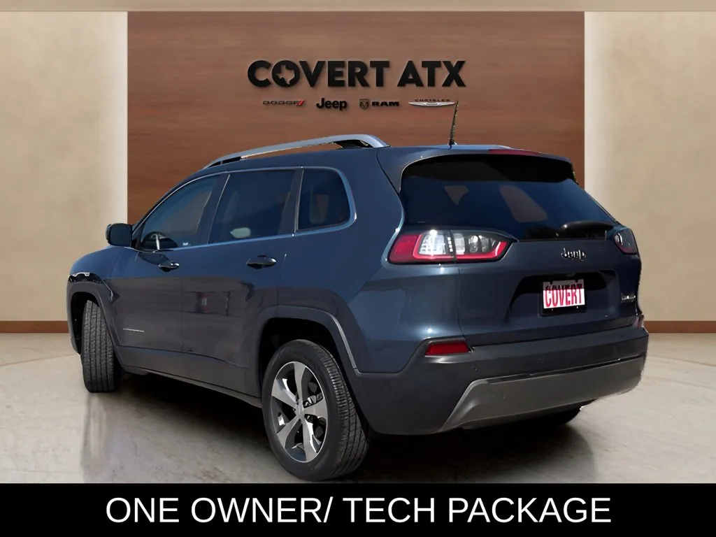 Jeep Cherokee photo 3