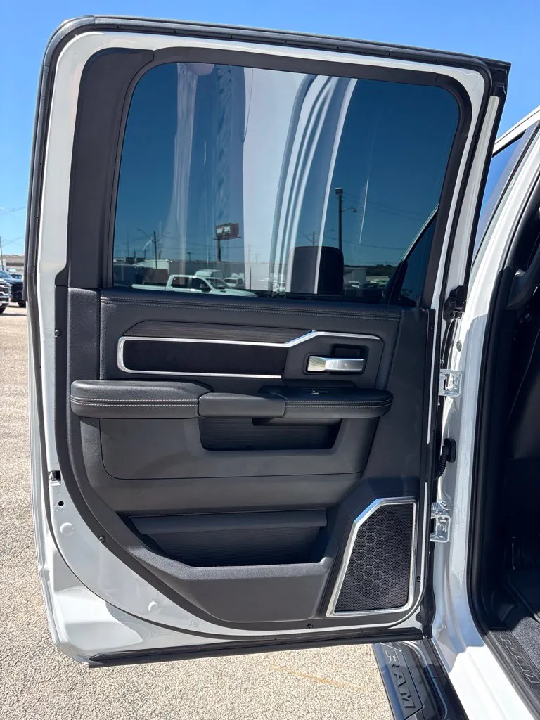 Ram 2500 photo 14