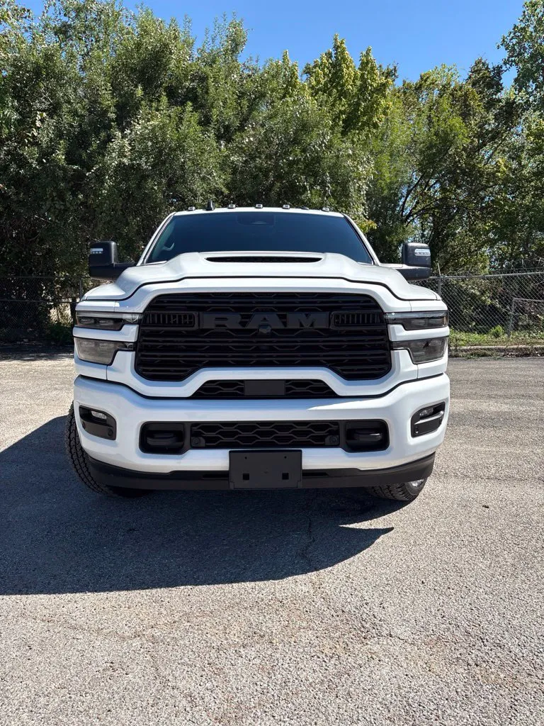 Ram 2500 photo 8