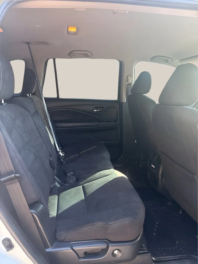 Honda Pilot photo 20