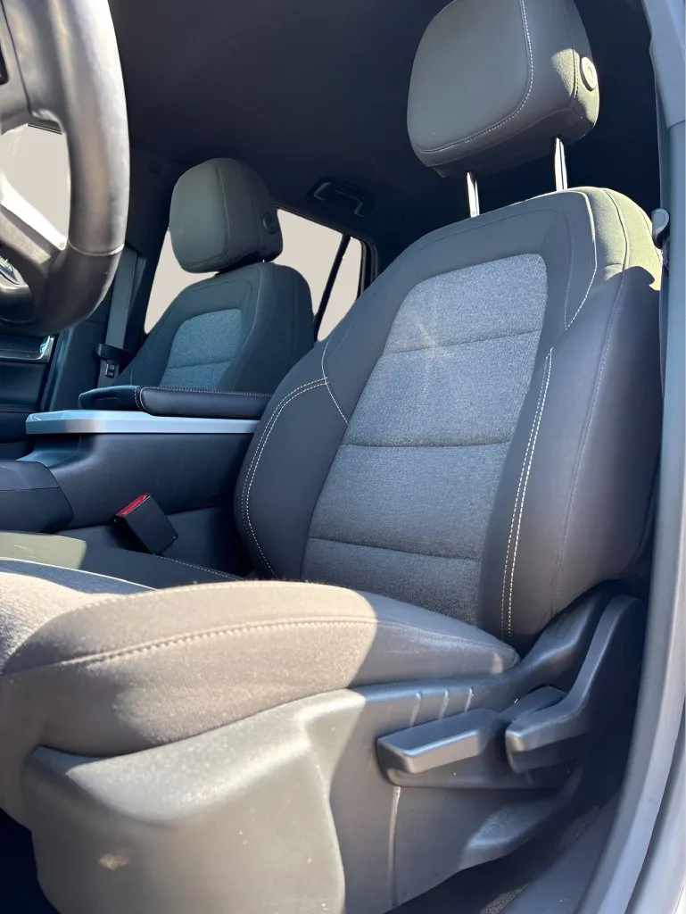 GMC Terrain photo 13