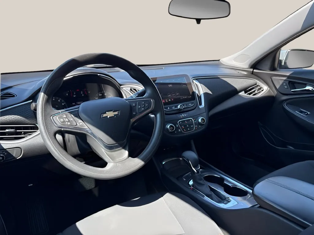Chevrolet Malibu photo 16