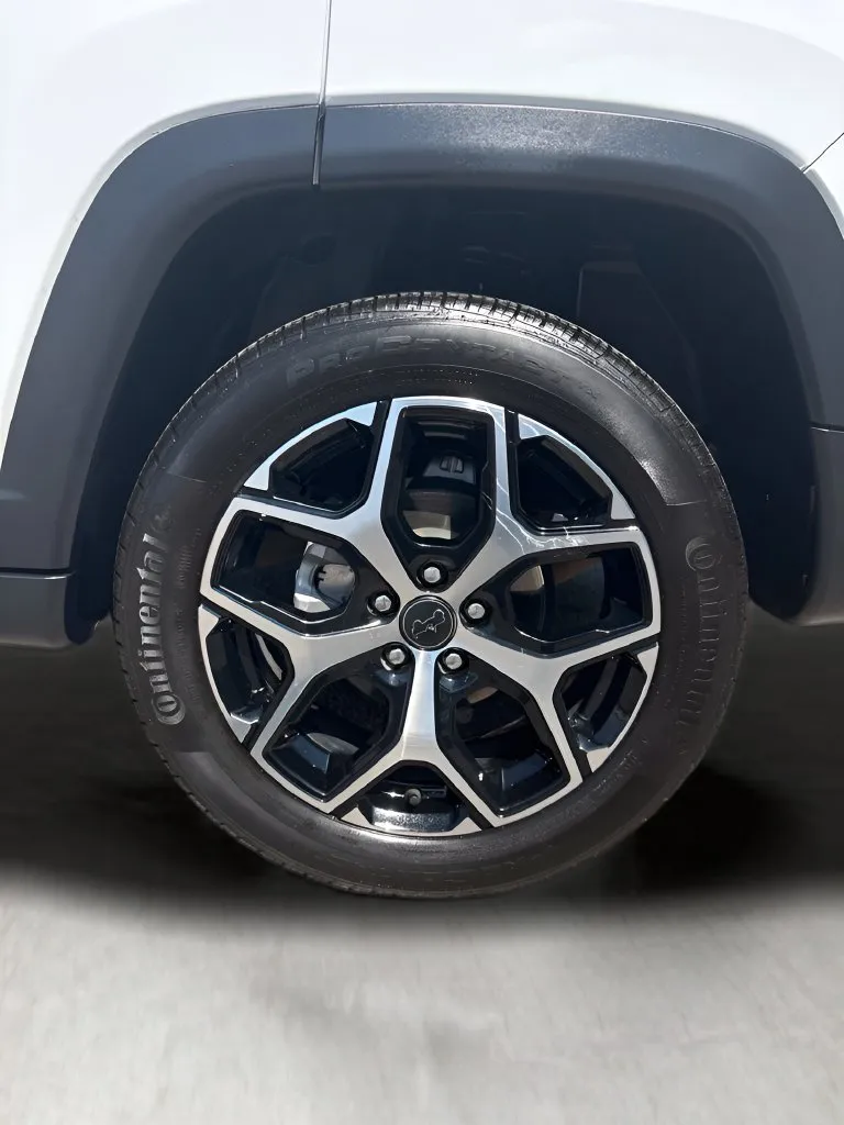 Jeep Compass photo 9