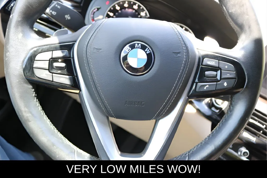BMW 5 Series photo 17