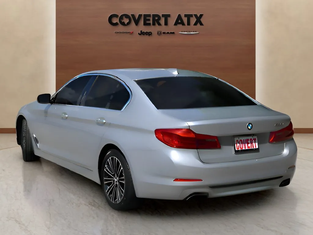 BMW 5 Series photo 3