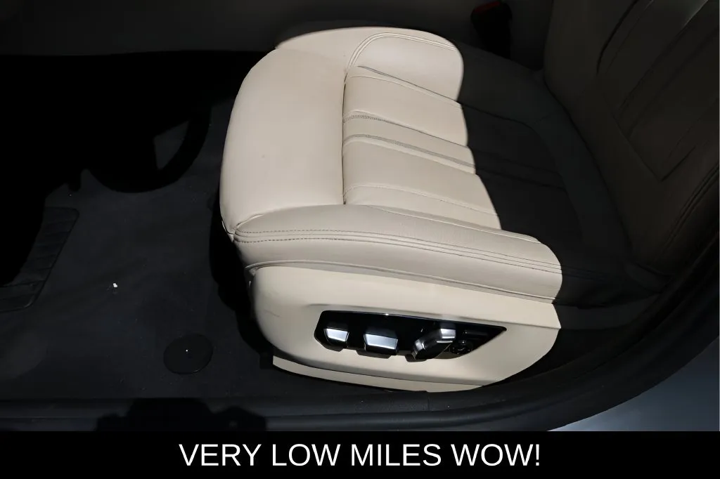 BMW 5 Series photo 13