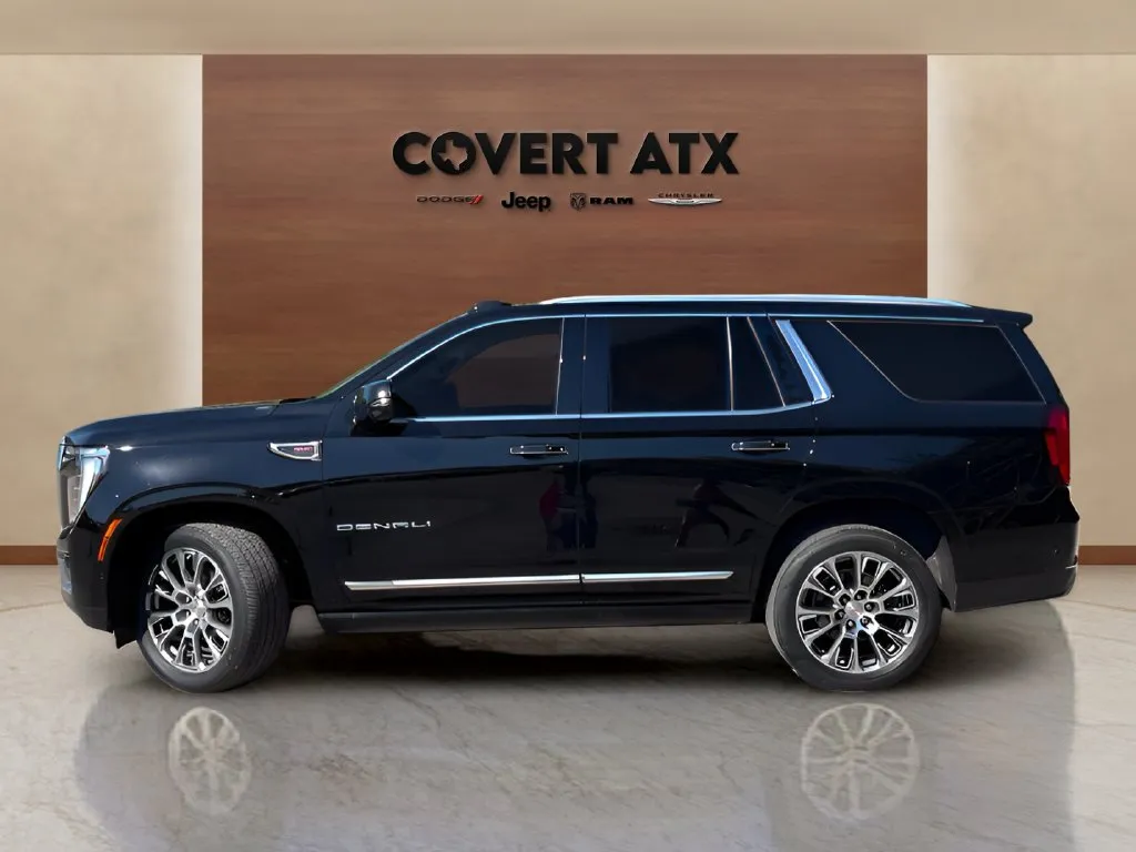 GMC Yukon photo 2