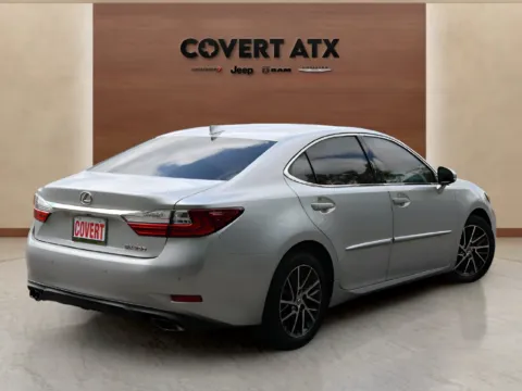 More photos of 2016 Lexus ES 350 at Covert Chrysler Dodge Jeep Ram, TX