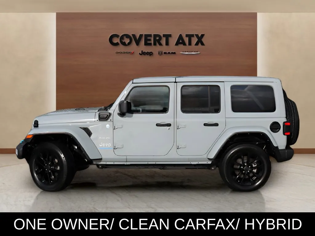 Jeep Wrangler photo 2