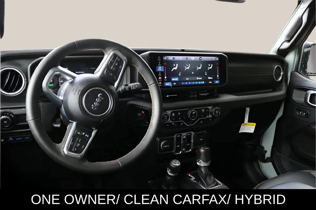 Jeep Wrangler photo 13
