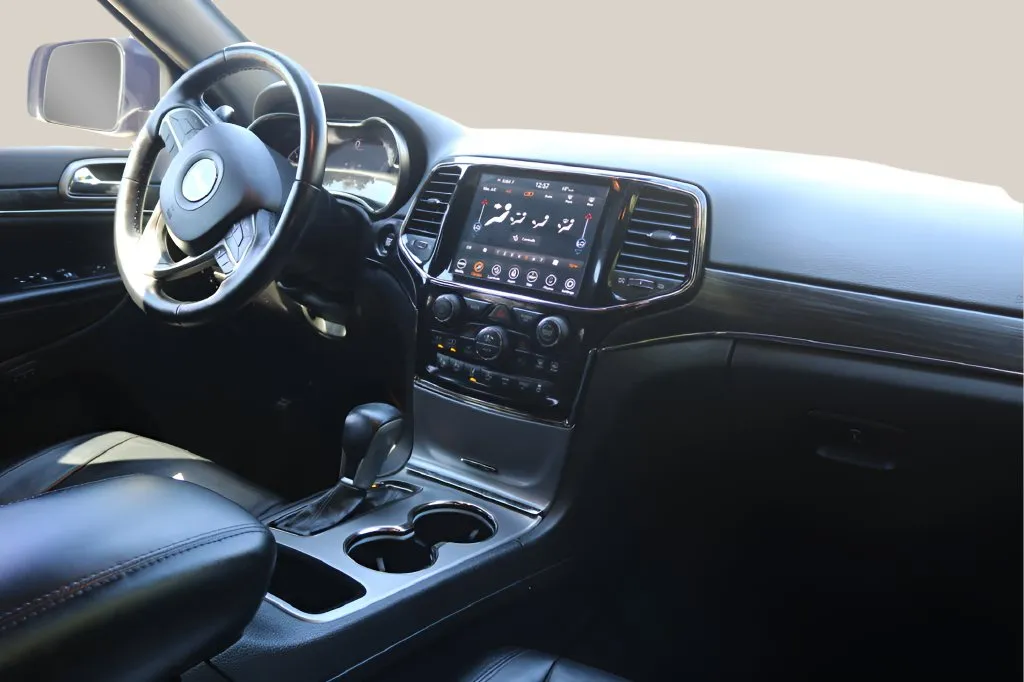 Jeep Grand Cherokee photo 21
