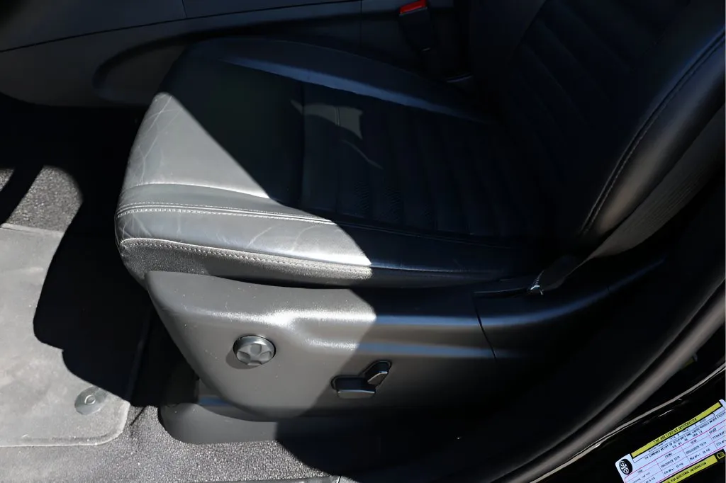 Jeep Grand Cherokee photo 14