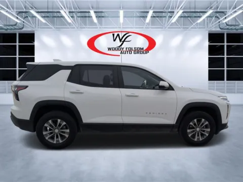 Photos of 2025 Chevrolet Equinox FWD LT for sale in Douglas, GA at Woody Folsom CDJR of Douglas