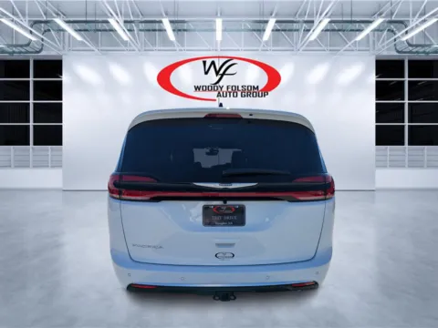 More photos of 2026 Chrysler Pacifica Pinnacle at Woody Folsom CDJR of Douglas, GA