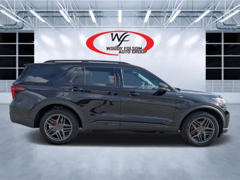 Photos of 2025 Ford Explorer ST-Line for sale in Douglas, GA at Woody Folsom CDJR of Douglas