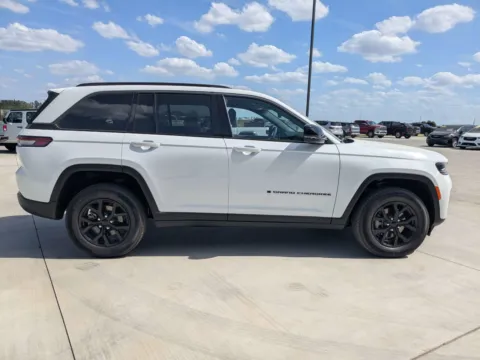 Another view of 2026 Jeep Grand Cherokee Laredo Altitude for sale in Douglas, GA at Woody Folsom CDJR of Douglas