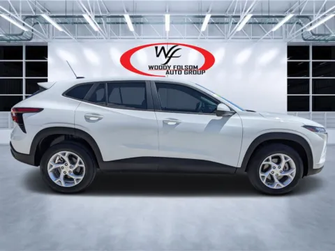 Photos of 2024 Chevrolet Trax LS for sale in Douglas, GA at Woody Folsom CDJR of Douglas