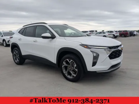 White 2025 Chevrolet Trax LT for sale in Douglas, GA