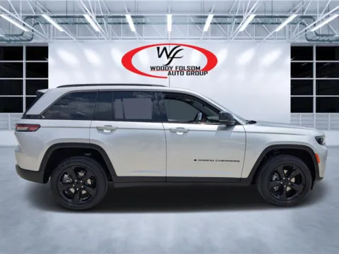 Photos of 2026 Jeep Grand Cherokee Limited for sale in Douglas, GA at Woody Folsom CDJR of Douglas