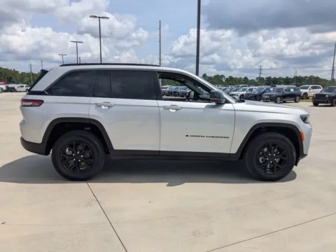 Another view of 2026 Jeep Grand Cherokee Laredo Altitude for sale in Douglas, GA at Woody Folsom CDJR of Douglas