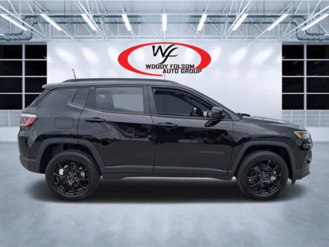 Photos of 2026 Jeep Compass Latitude Altitude for sale in Douglas, GA at Woody Folsom CDJR of Douglas