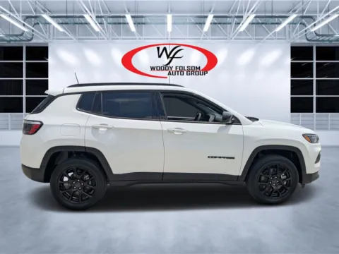 Photos of 2026 Jeep Compass Latitude Altitude for sale in Douglas, GA at Woody Folsom CDJR of Douglas