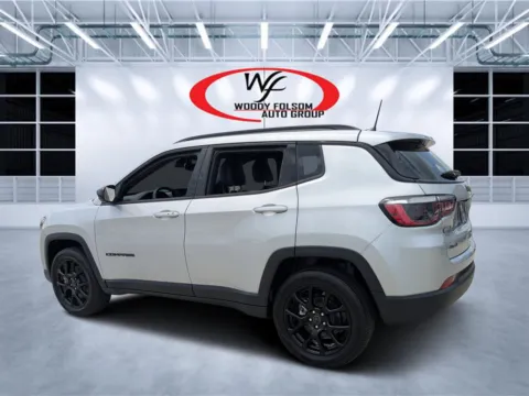 More photos of 2026 Jeep Compass Latitude Altitude at Woody Folsom CDJR of Douglas, GA