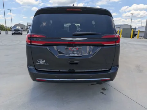 More photos of 2021 Chrysler Pacifica Touring at Woody Folsom CDJR of Douglas, GA