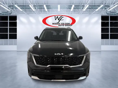 Photos of 2026 Kia Sorento S for sale in Douglas, GA at Woody Folsom CDJR of Douglas