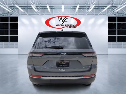 More photos of 2027 Jeep Grand Cherokee Limited at Woody Folsom CDJR of Douglas, GA