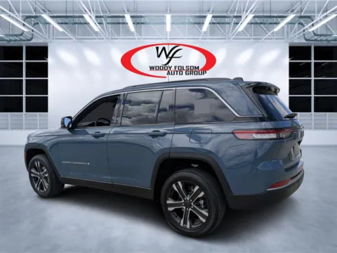 More photos of 2027 Jeep Grand Cherokee Limited at Woody Folsom CDJR of Douglas, GA