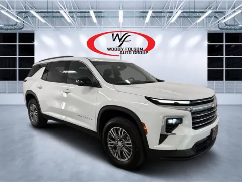 More photos of 2026 Chevrolet Traverse FWD LT at Woody Folsom CDJR of Douglas, GA