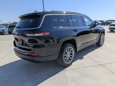More photos of 2027 Jeep Grand Cherokee L Limited at Woody Folsom CDJR of Douglas, GA