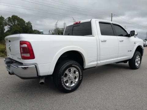 More photos of 2022 Ram 3500 Laramie at Woody Folsom Chrysler Dodge Jeep Ram of Vidalia, GA