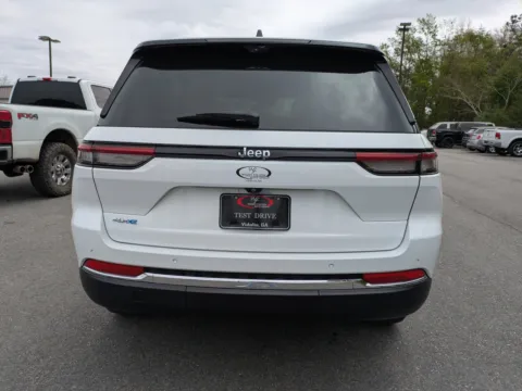 More photos of 2022 Jeep Grand Cherokee 4xe at Woody Folsom Chrysler Dodge Jeep Ram of Vidalia, GA