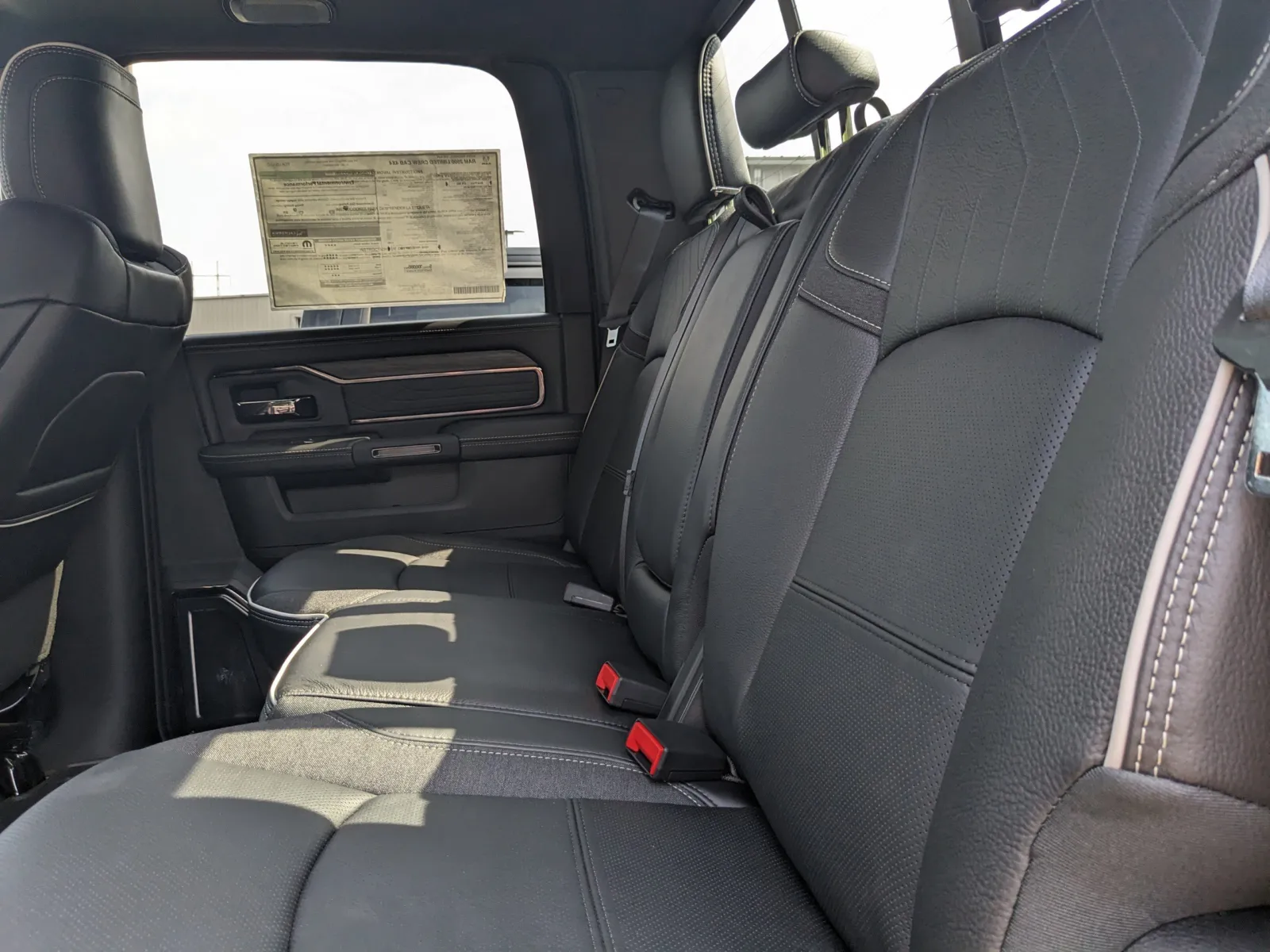 2025 RAM 2500 Limited - Photo 14