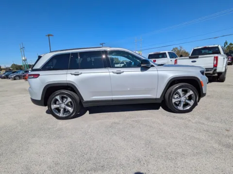 Another view of 2025 Jeep Grand Cherokee Limited for sale in Vidalia, GA at Woody Folsom Chrysler Dodge Jeep Ram of Vidalia