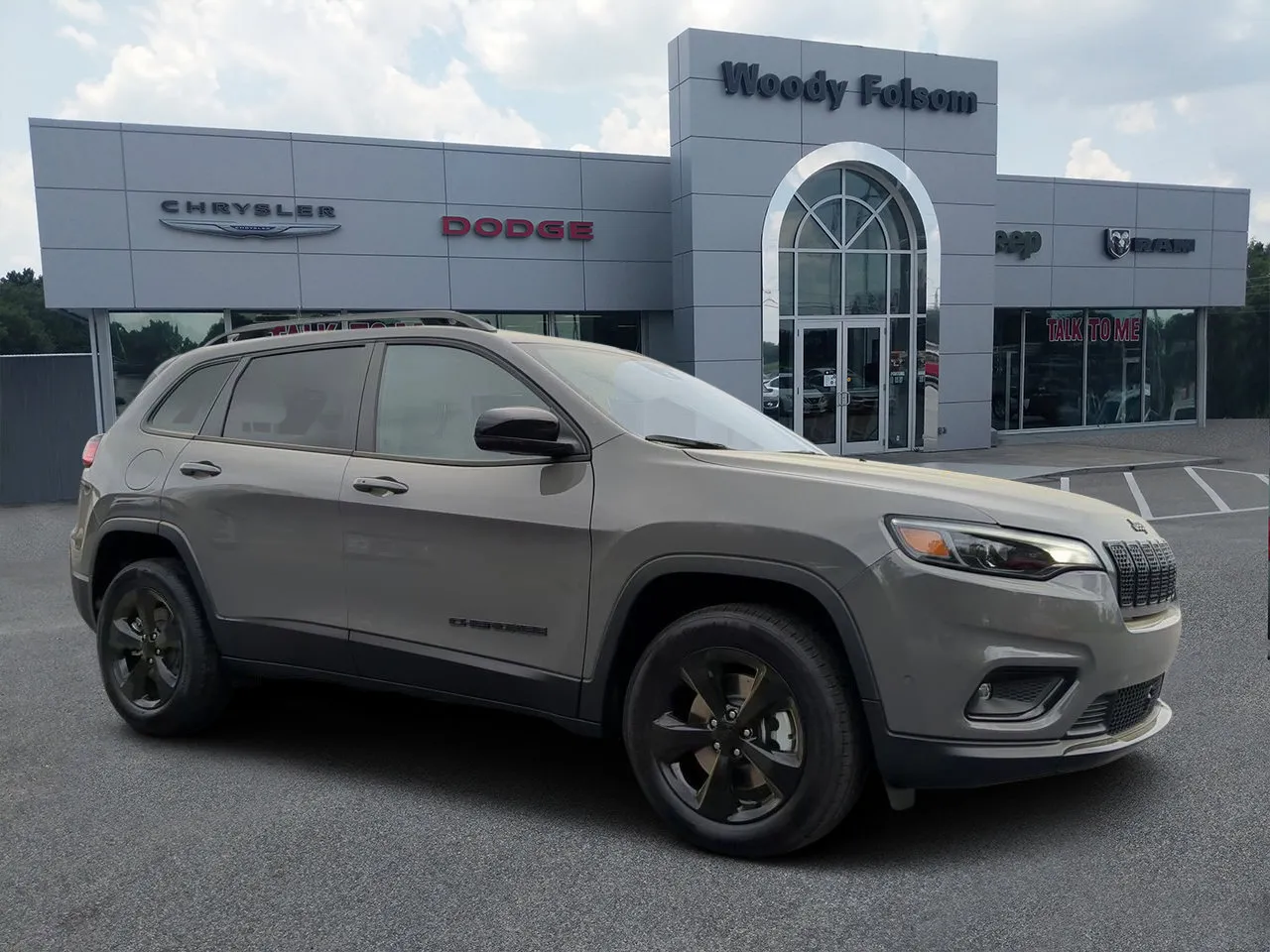 Gray 2023 Jeep Cherokee Altitude Lux for sale in Vidalia, GA