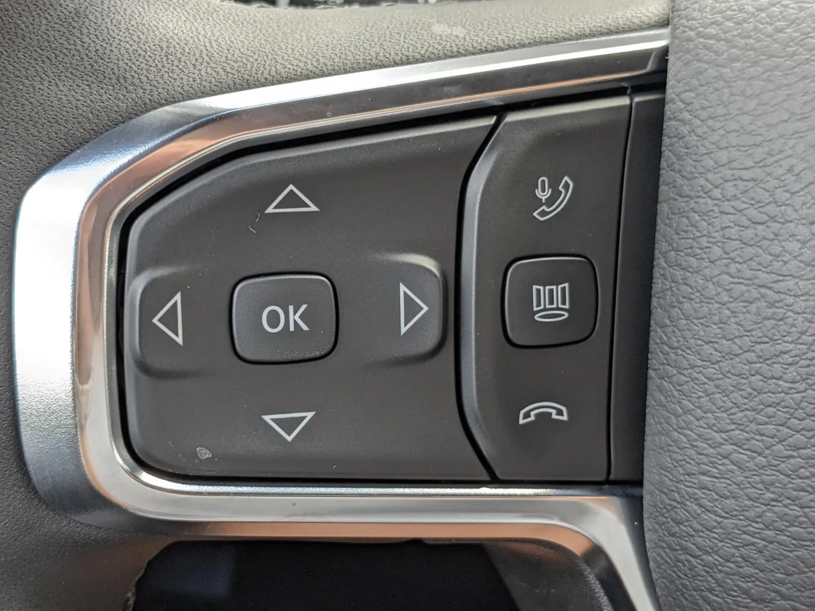 2025 RAM 2500 Laramie - Photo 24