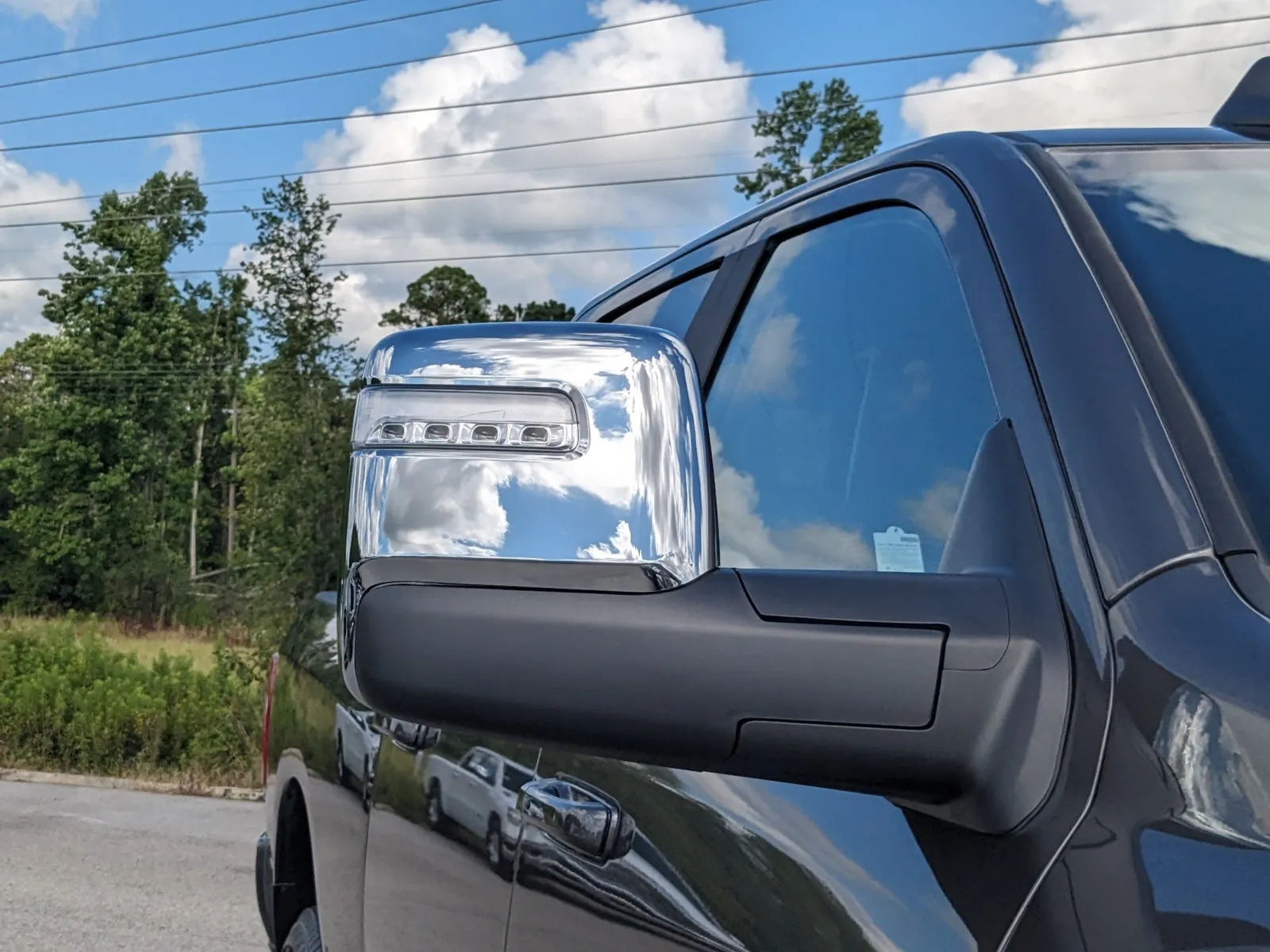 2025 RAM 2500 Laramie - Photo 11