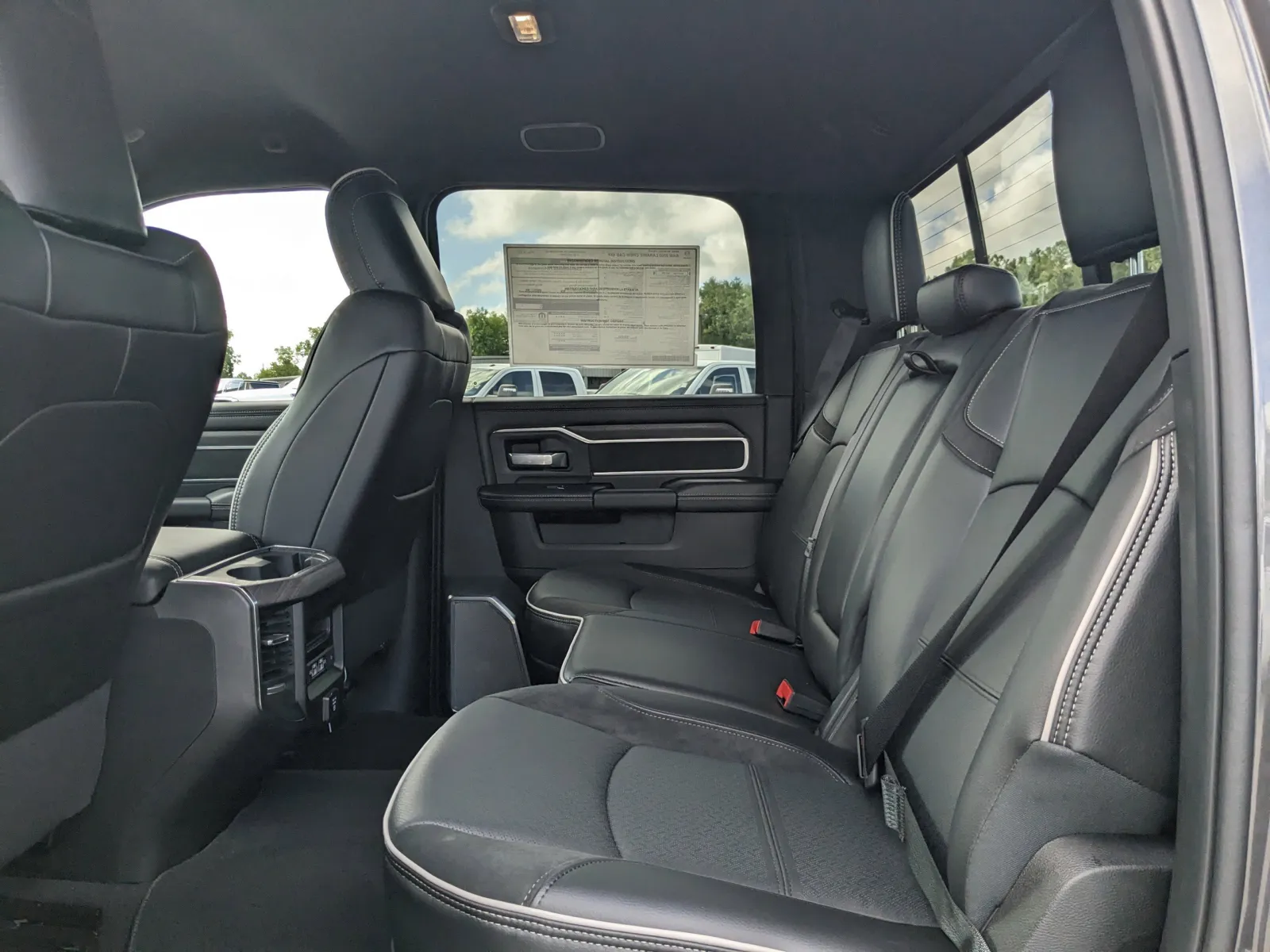 2025 RAM 2500 Laramie - Photo 13