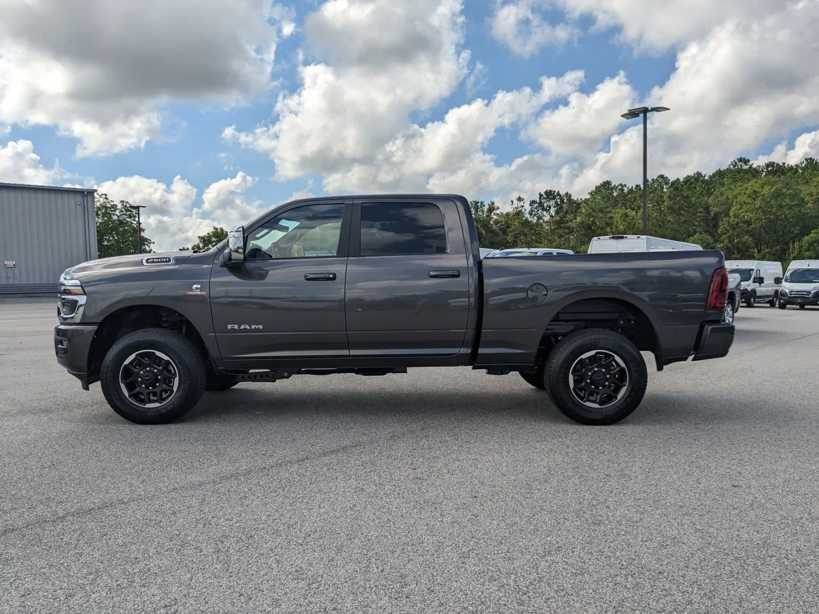 2025 RAM 2500 Laramie - Photo 7