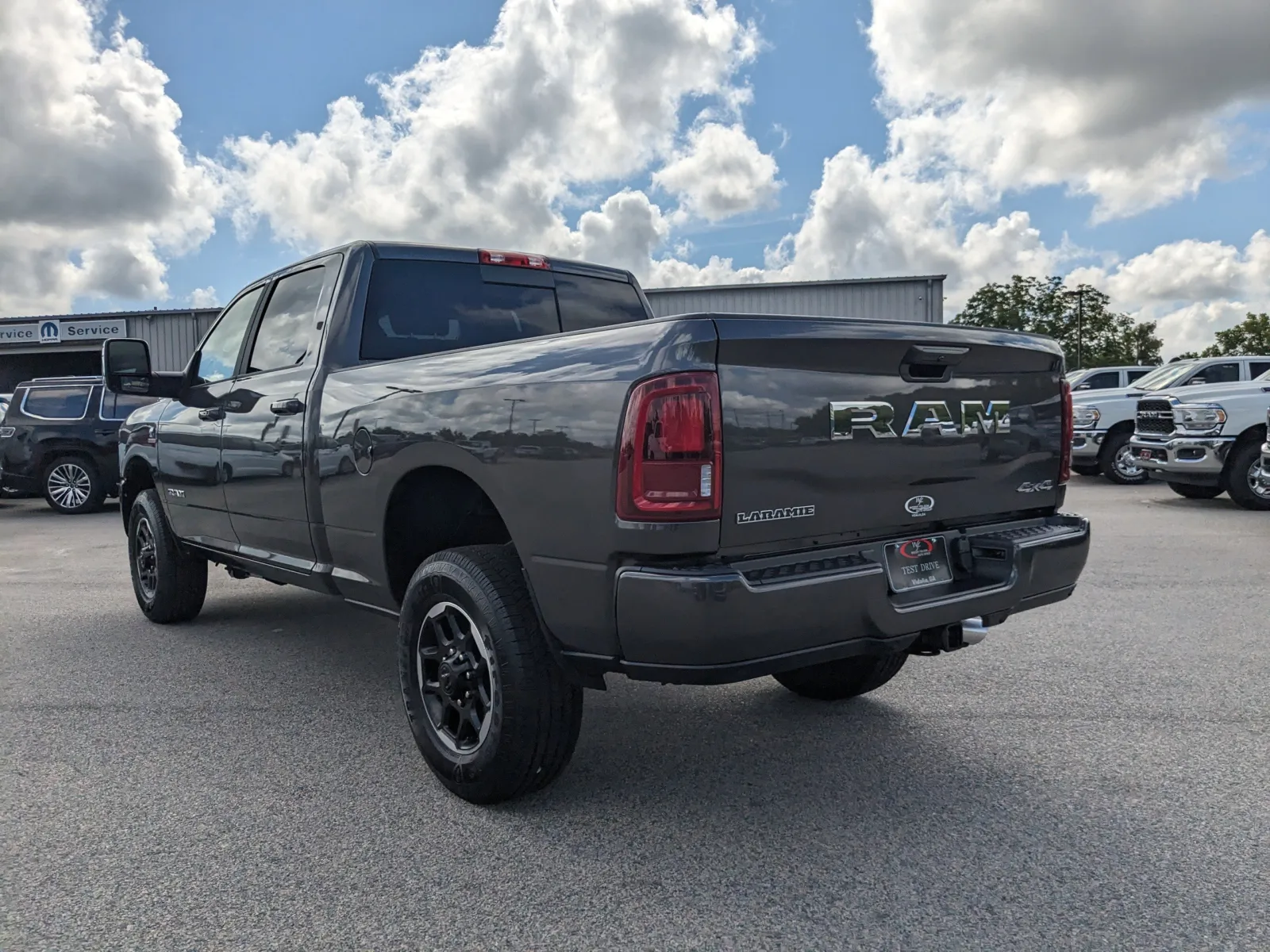 2025 RAM 2500 Laramie - Photo 6