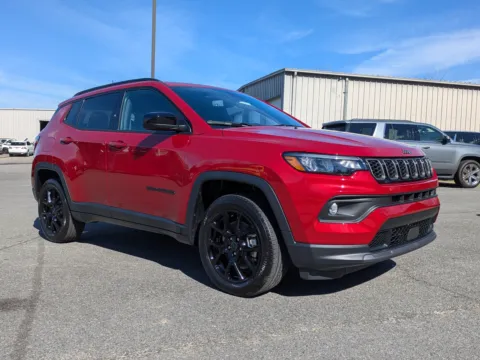 Photos of 2026 Jeep Compass Latitude Altitude for sale in Vidalia, GA at Woody Folsom Chrysler Dodge Jeep Ram of Vidalia