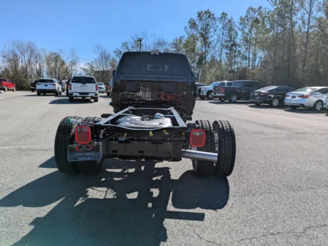 More photos of 2026 Ram 5500 Chassis Cab Big Horn at Woody Folsom Chrysler Dodge Jeep Ram of Vidalia, GA