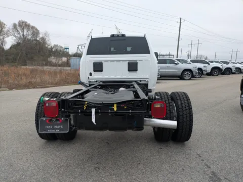 More photos of 2026 Ram 4500 Chassis Cab Big Horn at Woody Folsom Chrysler Dodge Jeep Ram of Vidalia, GA
