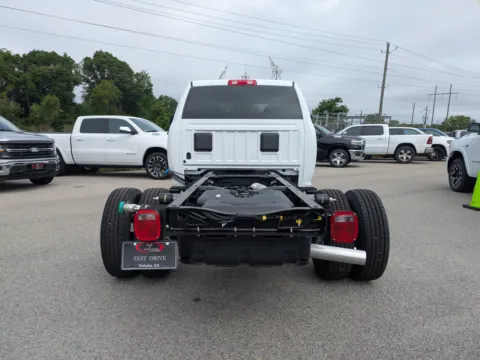More photos of 2026 Ram 3500 Chassis Cab Tradesman at Woody Folsom Chrysler Dodge Jeep Ram of Vidalia, GA