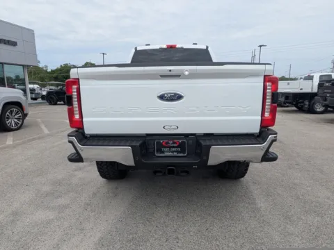 More photos of 2025 Ford Super Duty F-250 SRW LARIAT at Woody Folsom Chrysler Dodge Jeep Ram of Vidalia, GA