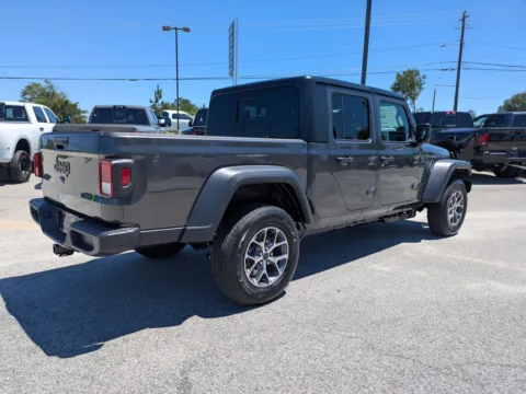 More photos of 2026 Jeep Gladiator Sport S at Woody Folsom Chrysler Dodge Jeep Ram of Vidalia, GA