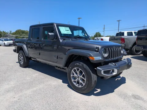 Photos of 2026 Jeep Gladiator Sport S for sale in Vidalia, GA at Woody Folsom Chrysler Dodge Jeep Ram of Vidalia